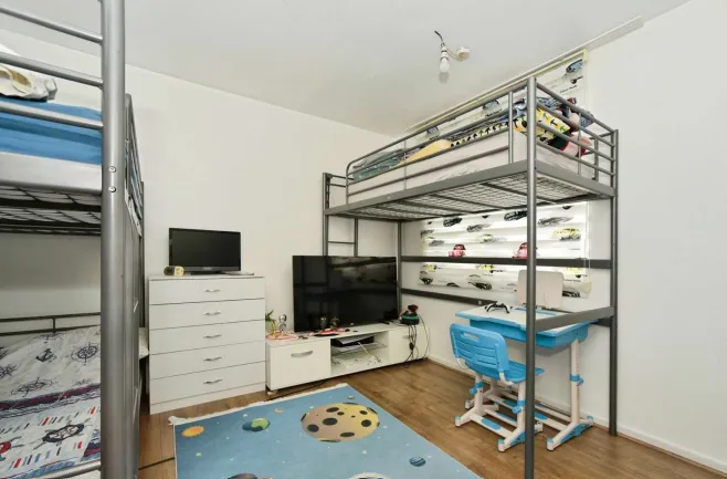 2 bed Apartment