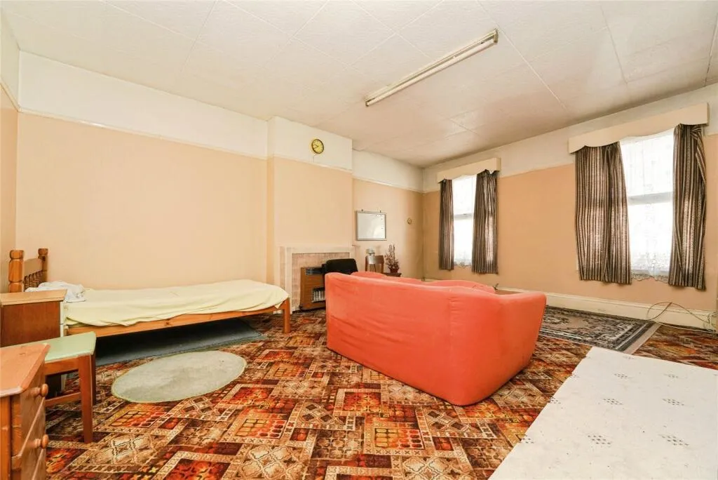 3 bed Terraced