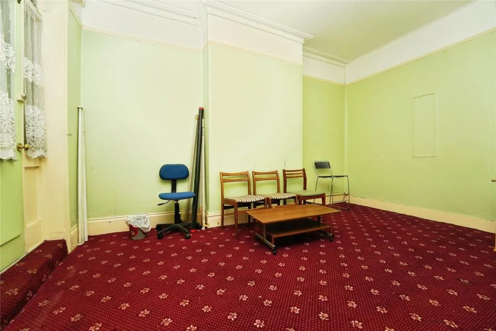 3 bed Terraced