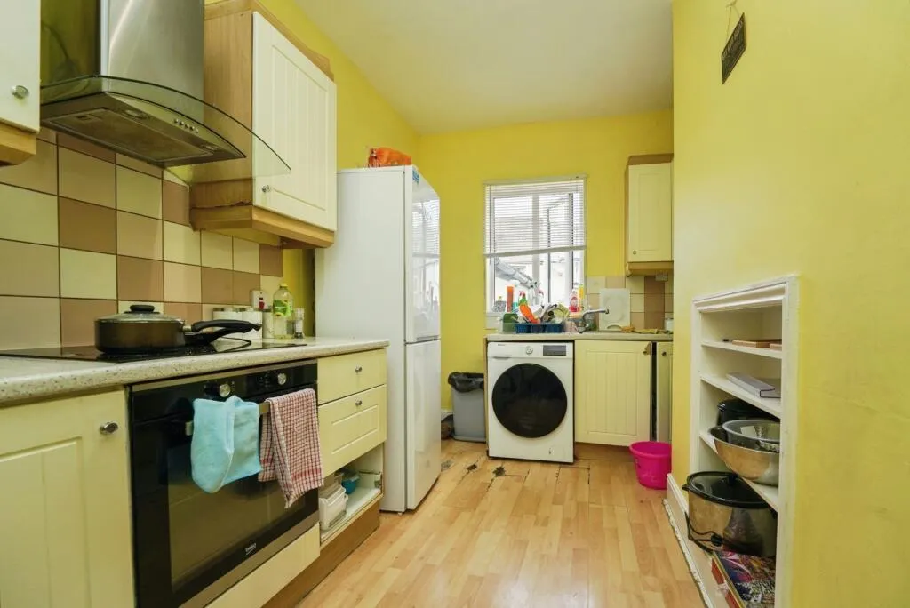 5 bed Block of Apartments