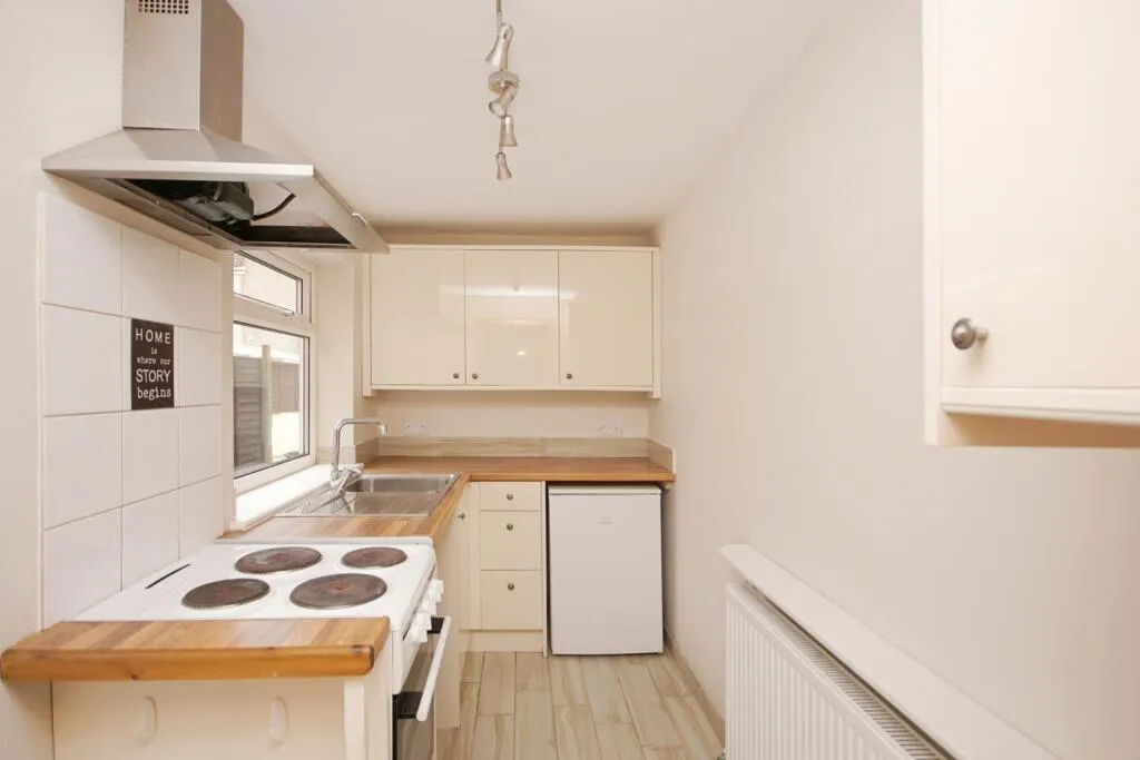 2 bed House