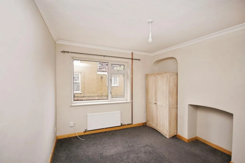 2 bed House