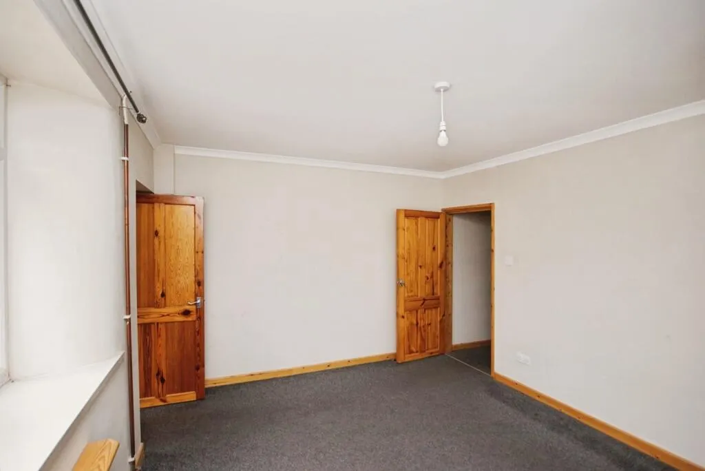 2 bed House