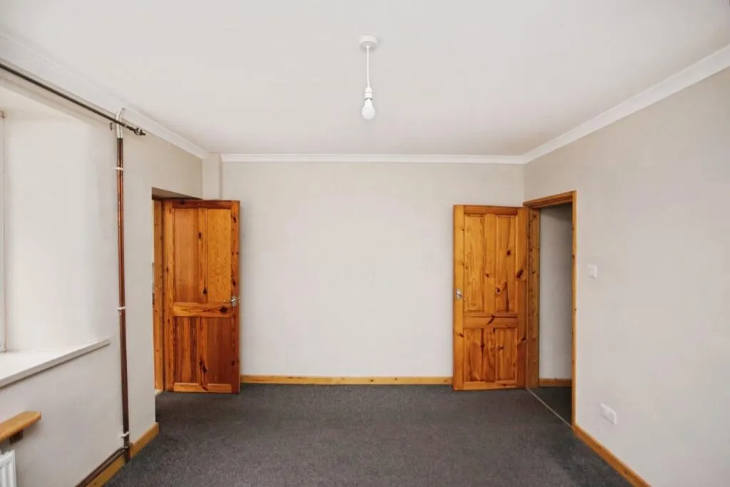 2 bed House