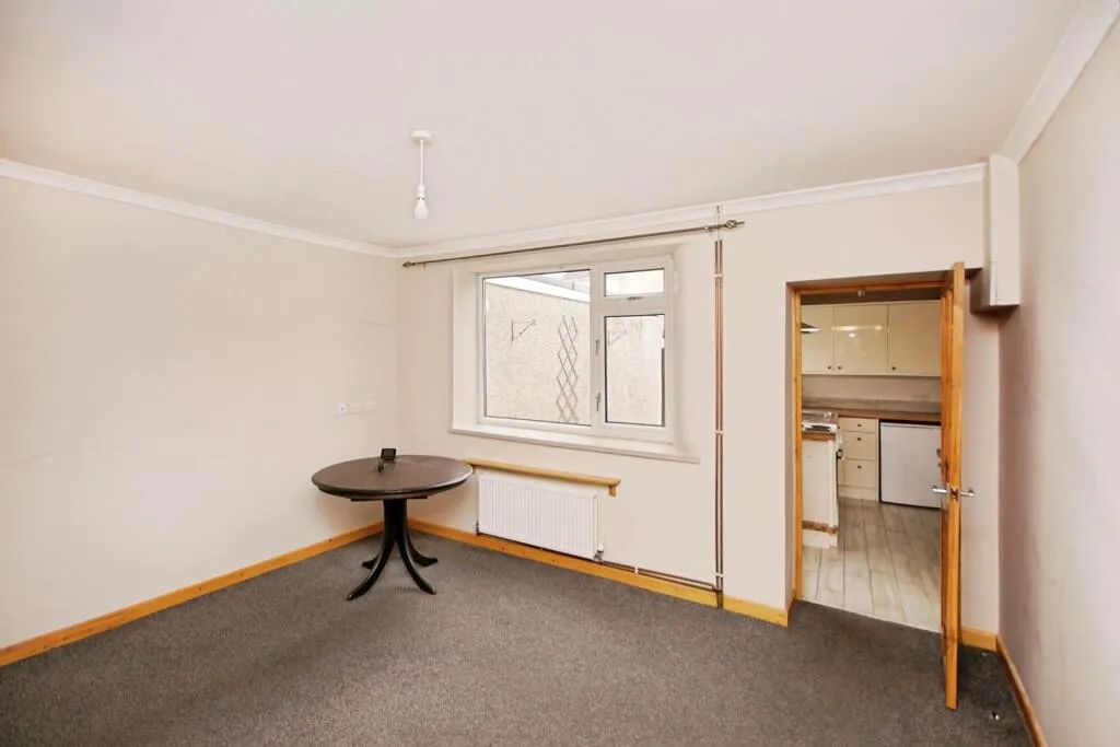 2 bed House