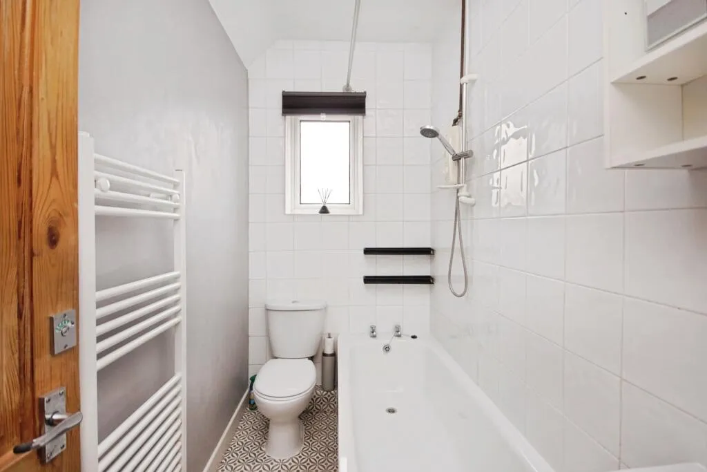 2 bed House