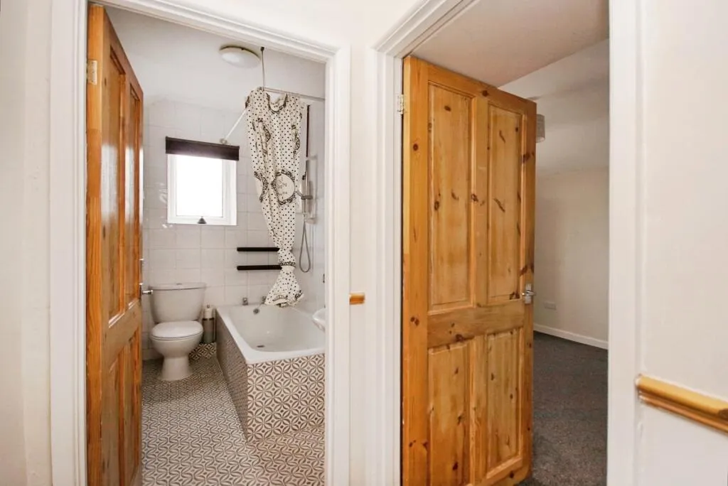 2 bed House
