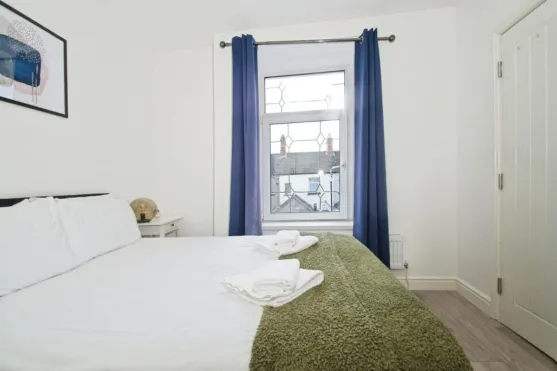 4 bed Terraced