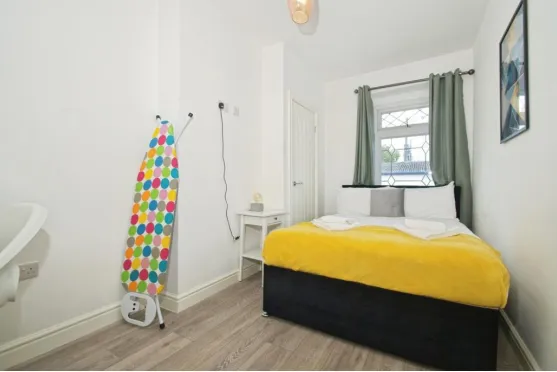 4 bed Terraced