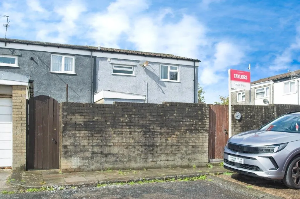 3 bed Terraced