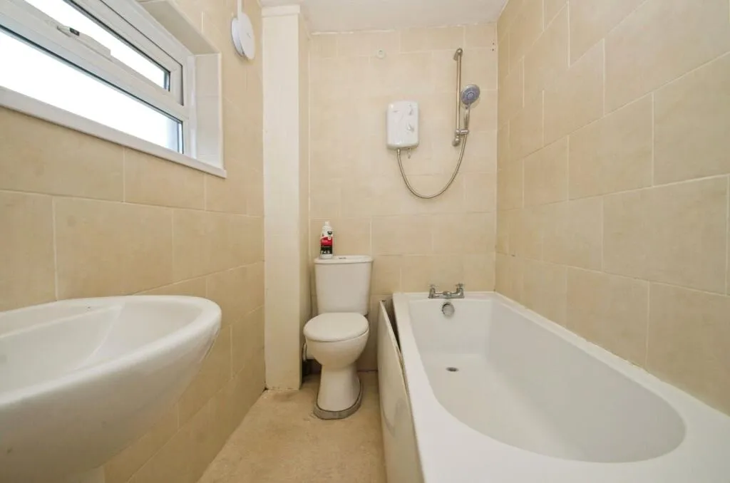 3 bed Terraced