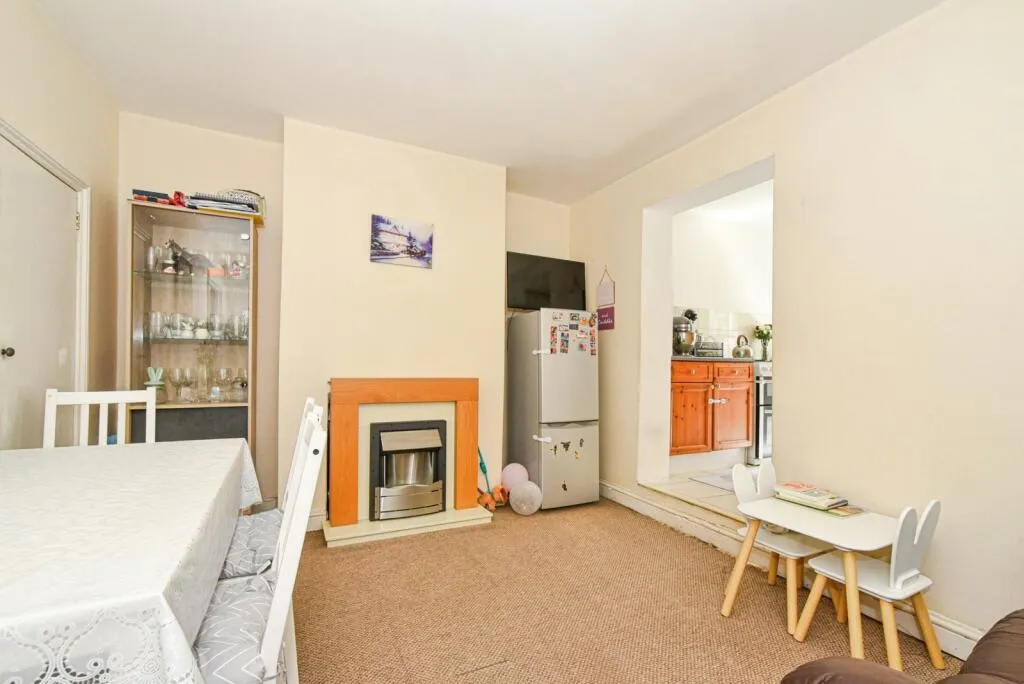 2 bed Terraced