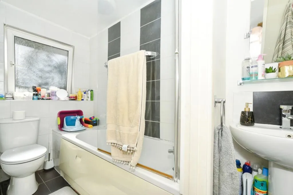 2 bed Terraced
