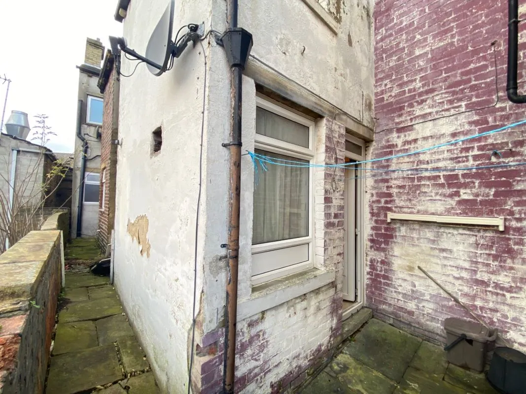 Edward Street, Brighouse, HD6 2BD - Online Auctions