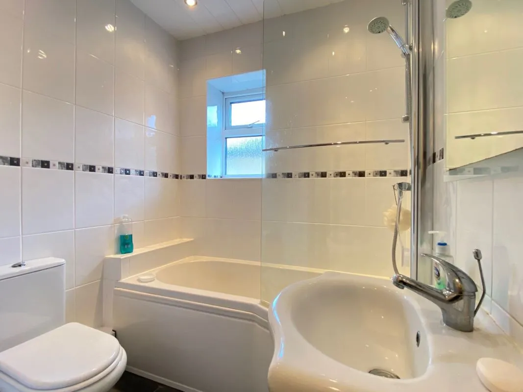 Edward Street, Brighouse, HD6 2BD - Online Auctions