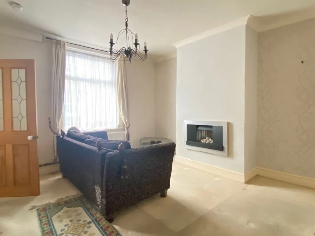 Edward Street, Brighouse, HD6 2BD - Online Auctions