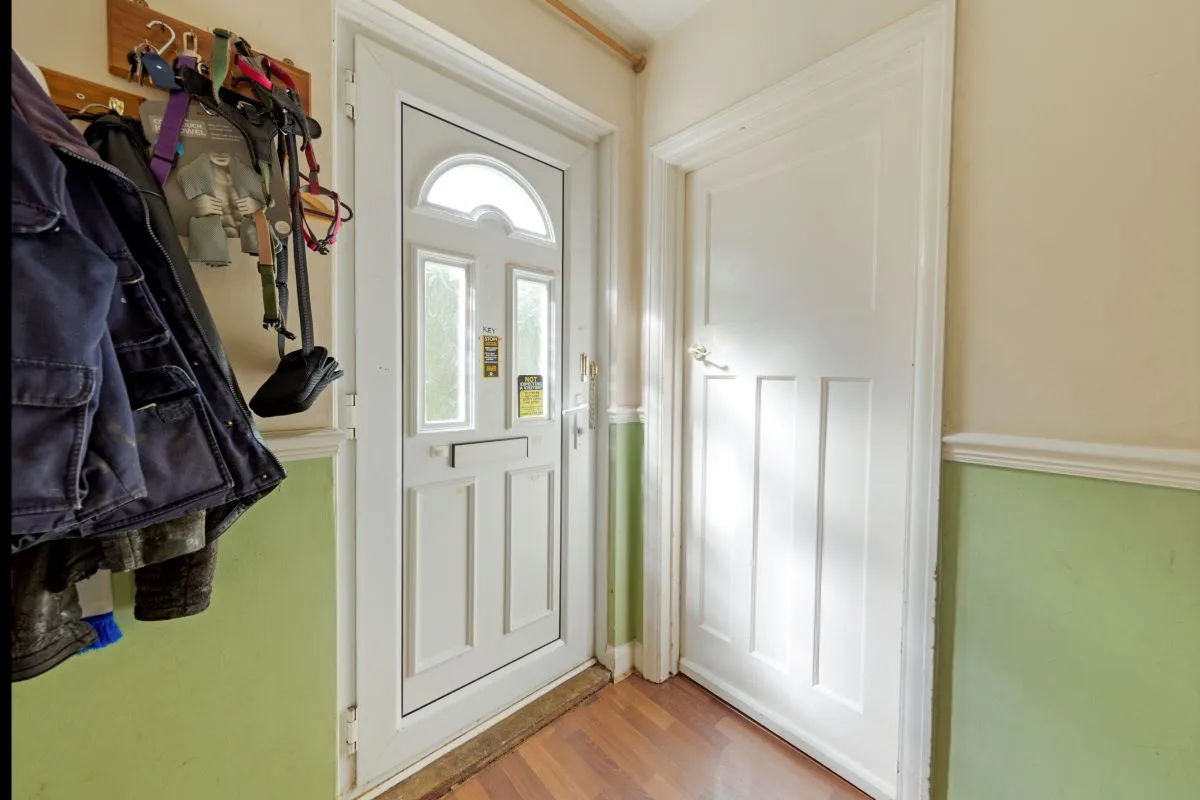 Chestnut Avenue, Kettering, Northamptonshire, NN15 7BG - Online Auctions