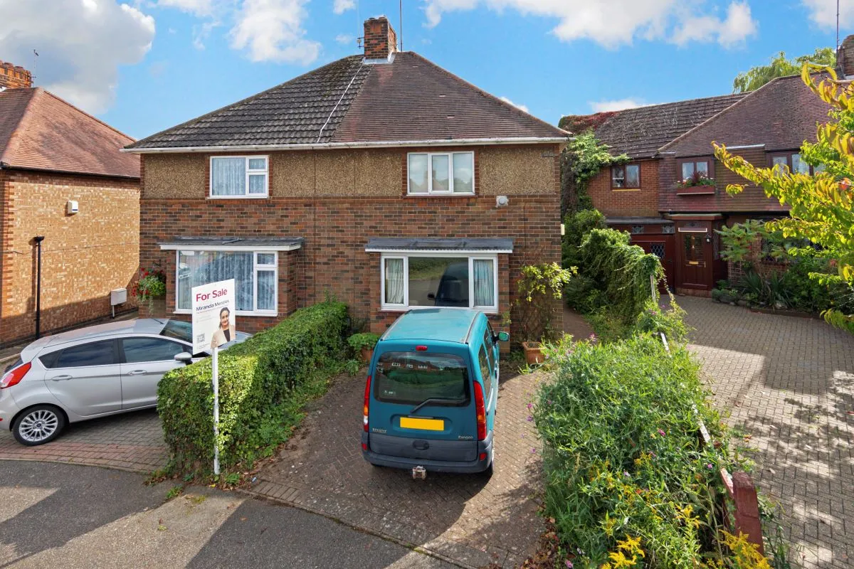 Chestnut Avenue, Kettering, Northamptonshire, NN15 7BG - Online Auctions