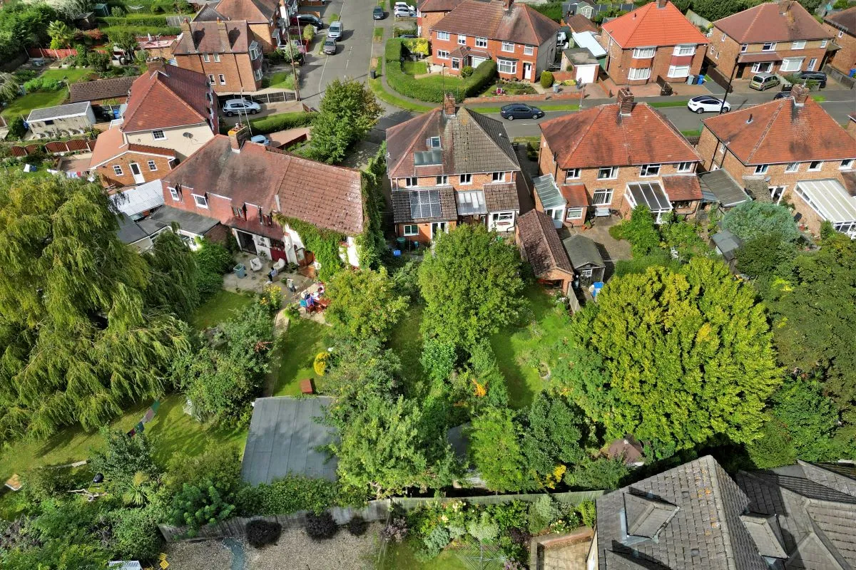 Chestnut Avenue, Kettering, Northamptonshire, NN15 7BG - Online Auctions