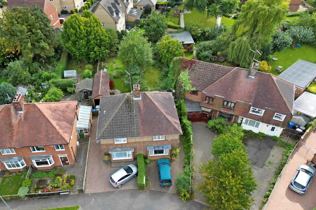 Chestnut Avenue, Kettering, Northamptonshire, NN15 7BG - Online Auctions
