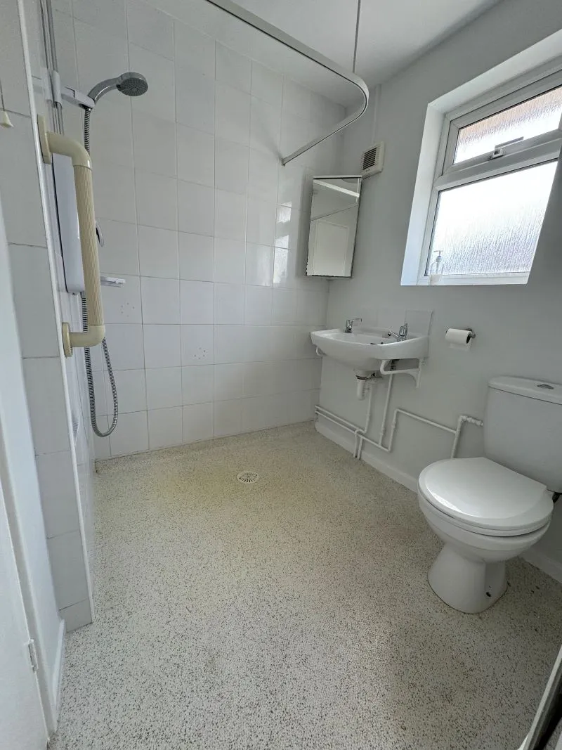 Coltham Road, Cheltenham, Gloucestershire, GL52 6RN - Online Auctions