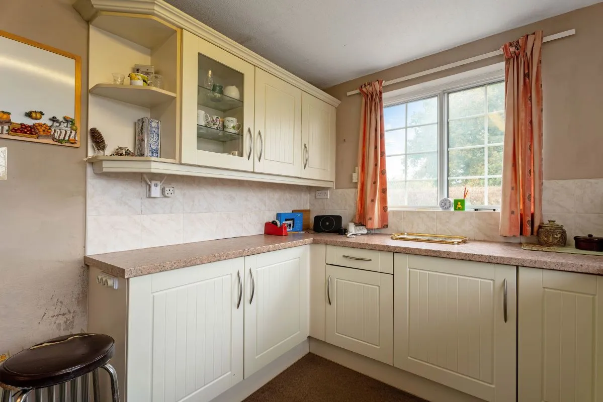 Honeybrook Cottage, Rushock, Droitwich, Worcestershire, WR9 0NS - Online Auctions