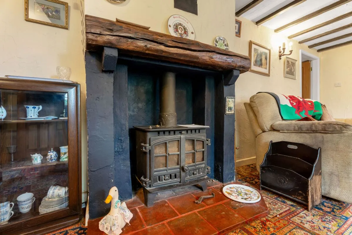 Honeybrook Cottage, Rushock, Droitwich, Worcestershire, WR9 0NS - Online Auctions
