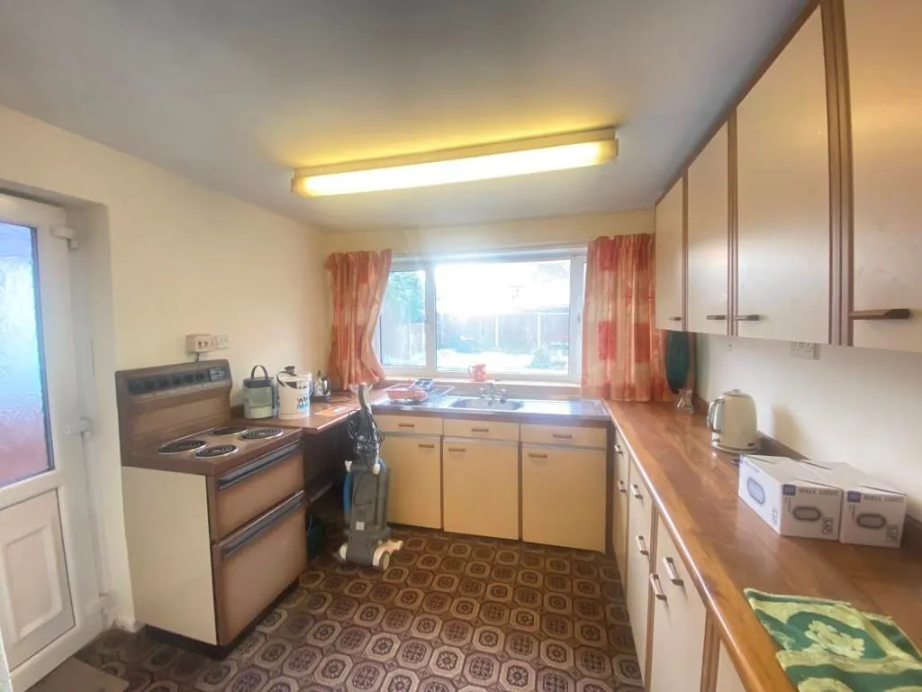 Wistaston Avenue, Wistaston, Crewe, Cheshire, CW2 8QR - Online Auctions