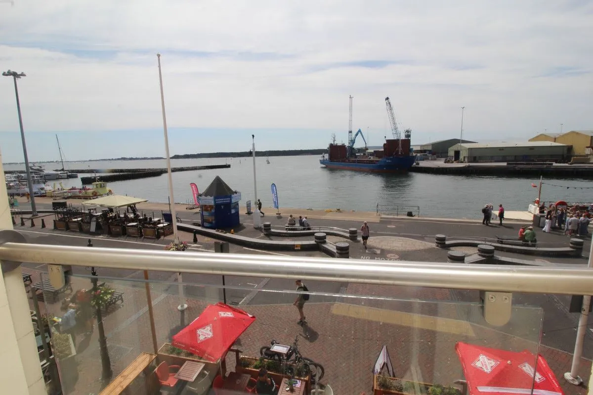 Hennings Wharf, The Quay, Poole, Dorset, BH15 1GZ - Online Auctions