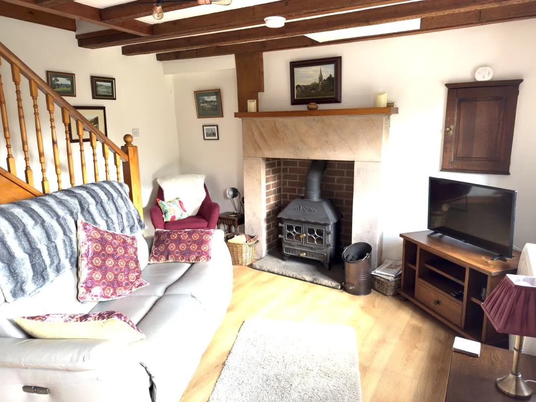Church Gates Cottage, Parwich, Ashbourne, Derbyshire, DE6 1QL - Online Auctions