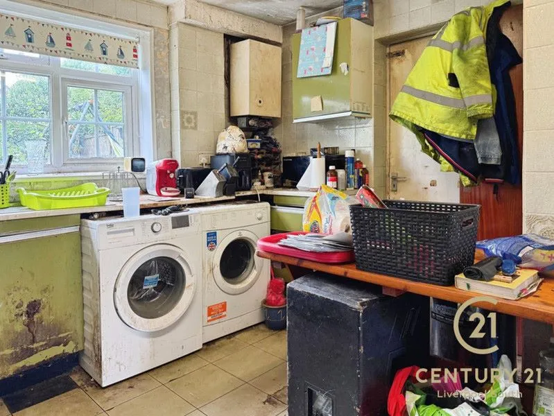 Abbey Court, Liverpool, Merseyside, L25 5HS - Online Auctions