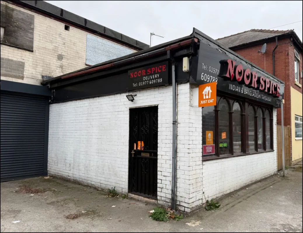 White Apron Street, South Kirkby, Pontefract, West Yorkshire, WF9 3LH - Online Auctions