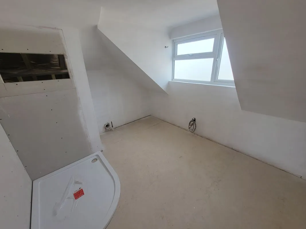 Fancy Road, Poole, Dorset, BH12 4QZ - Online Auctions