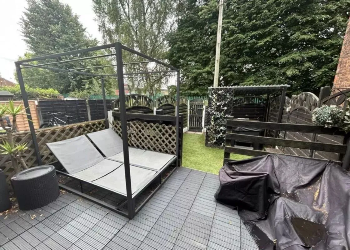 Middleton Road, Chadderton, Oldham, Lancashire, OL9 9SN - Online Auctions