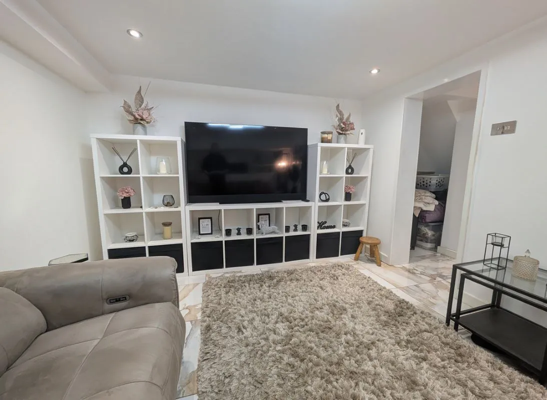 Middleton Road, Chadderton, Oldham, Lancashire, OL9 9SN - Online Auctions