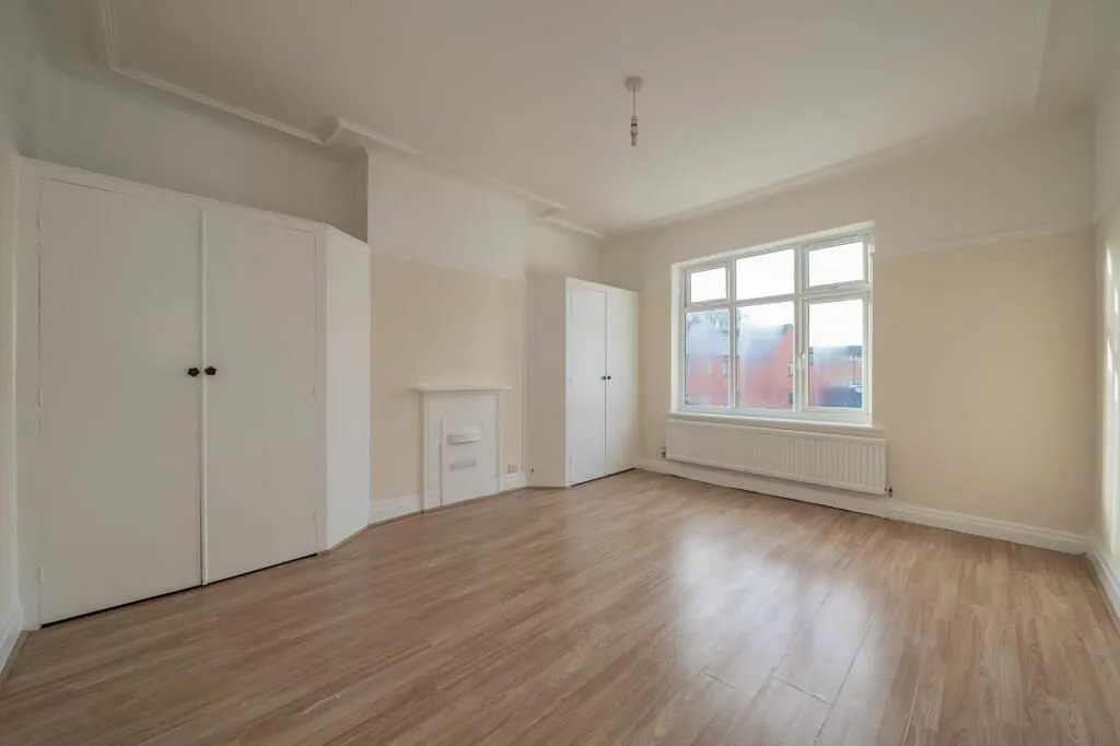 Liverpool Road, Crosby, Liverpool, Merseyside, L23 5SJ - Online Auctions