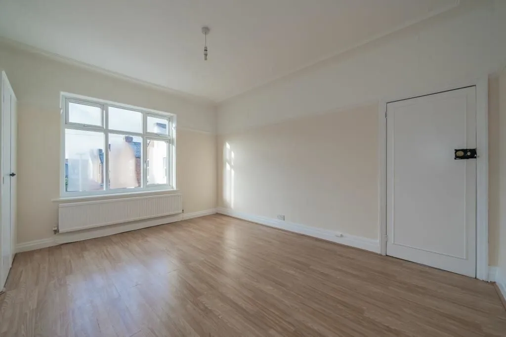 Liverpool Road, Crosby, Liverpool, Merseyside, L23 5SJ - Online Auctions