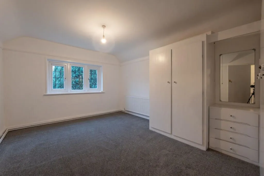 Heathlands Road, Sutton Coldfield, West Midlands, B73 5DY - Online Auctions