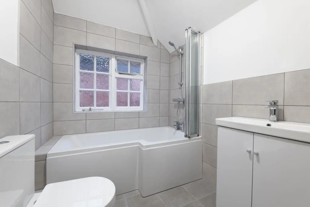Heathlands Road, Sutton Coldfield, West Midlands, B73 5DY - Online Auctions