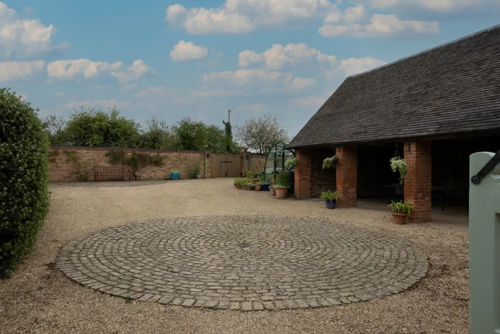 Green Farm, Back Lane, Coleshill, Birmingham, West Midlands, B46 2AP - Online Auctions