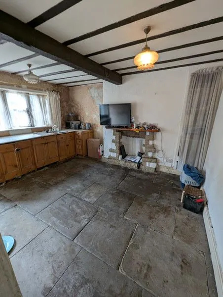High Street, Uppermill, Oldham, Lancashire, OL3 6HA - Online Auctions
