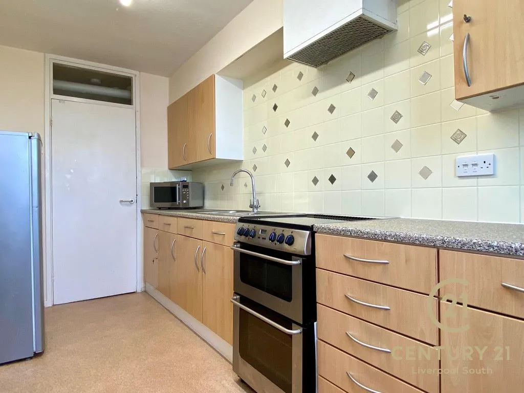 Dovercroft, Liverpool, Merseyside, L25 7XA - Online Auctions