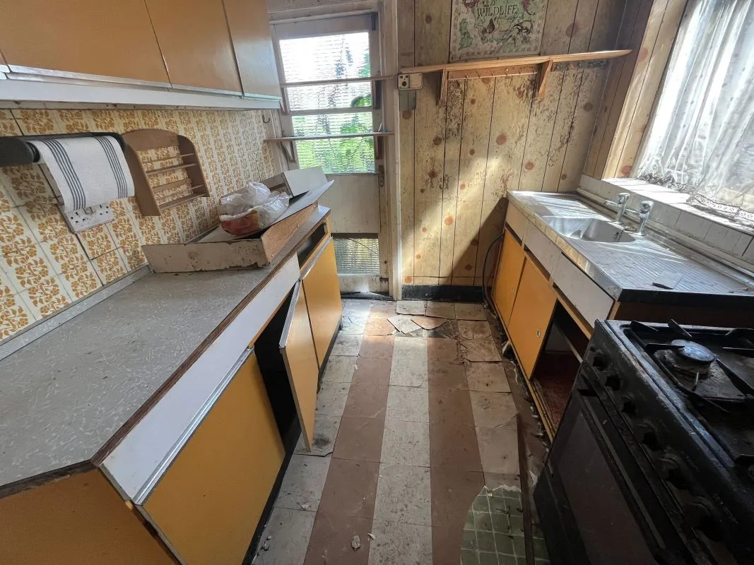 Worcester Avenue, Waterloo, Liverpool, Merseyside, L22 2BB - Online Auctions