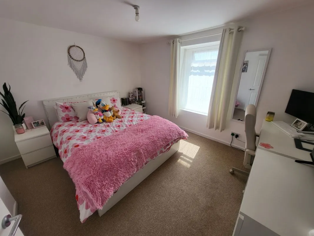 Butts Hill, Frome, Somerset, BA11 1HR - Online Auctions