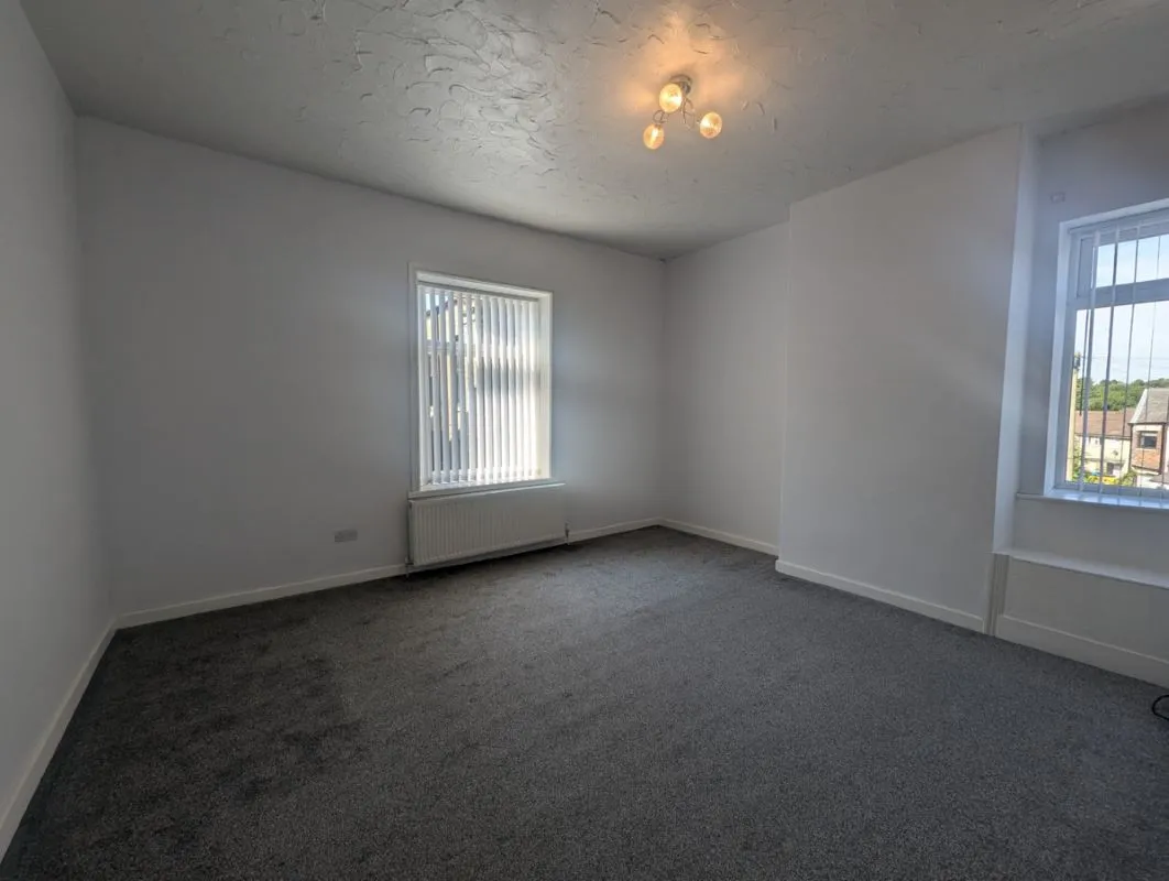 Princess Street, Lees, Oldham, Lancashire, OL4 5AF - Online Auctions
