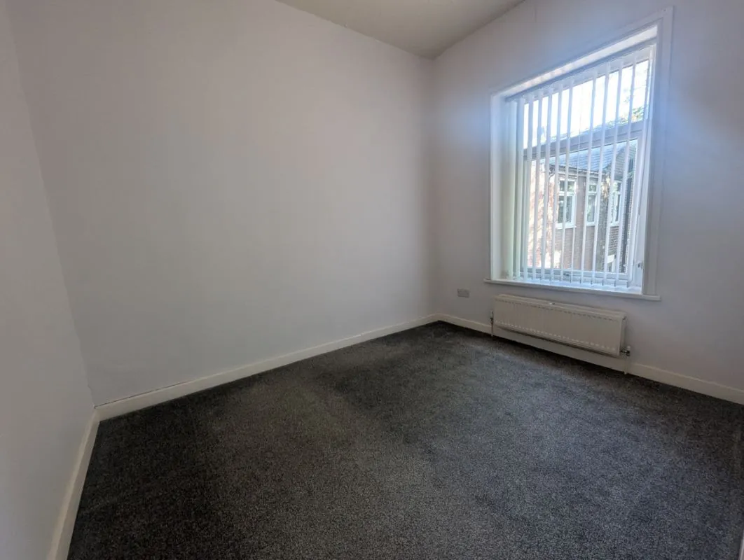 Princess Street, Lees, Oldham, Lancashire, OL4 5AF - Online Auctions