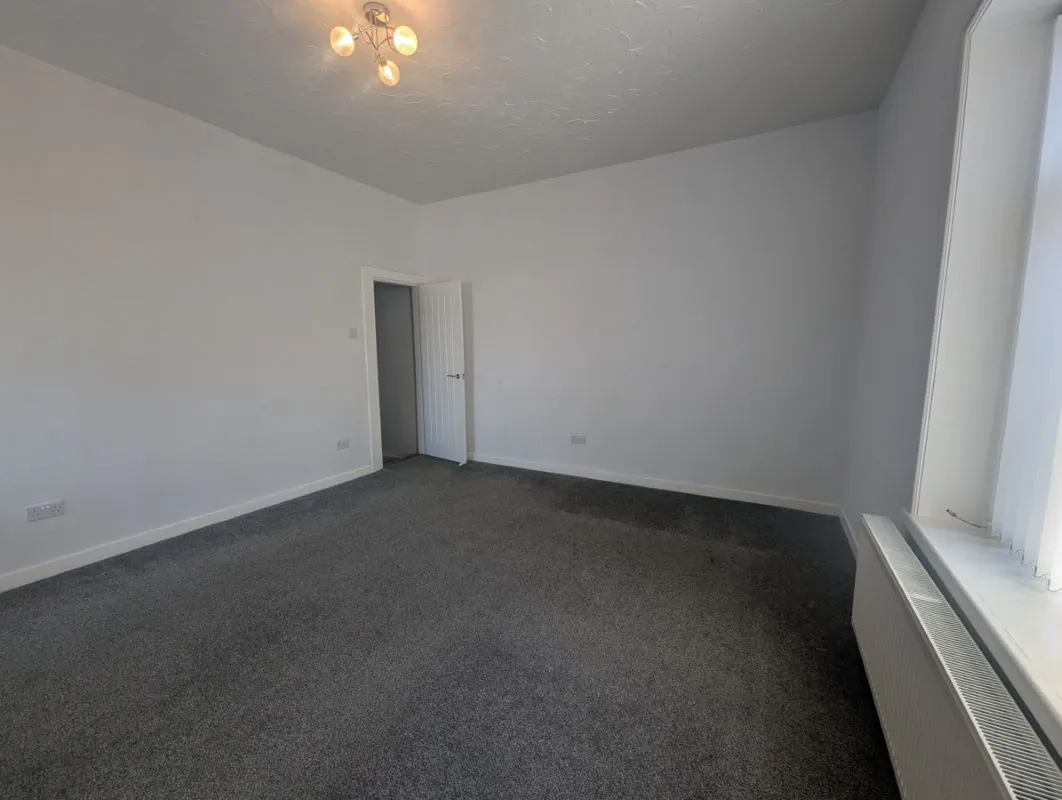 Princess Street, Lees, Oldham, Lancashire, OL4 5AF - Online Auctions