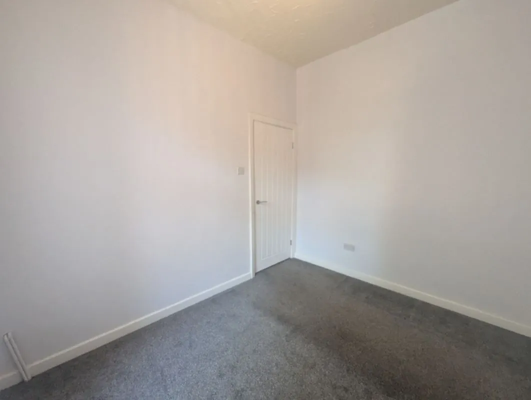 Princess Street, Lees, Oldham, Lancashire, OL4 5AF - Online Auctions