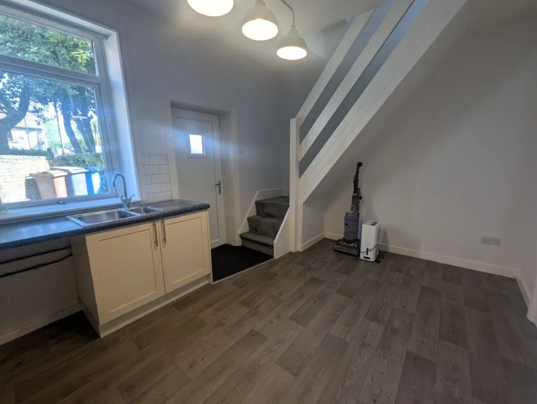Princess Street, Lees, Oldham, Lancashire, OL4 5AF - Online Auctions