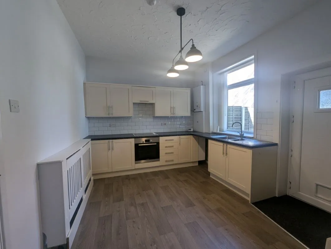 Princess Street, Lees, Oldham, Lancashire, OL4 5AF - Online Auctions